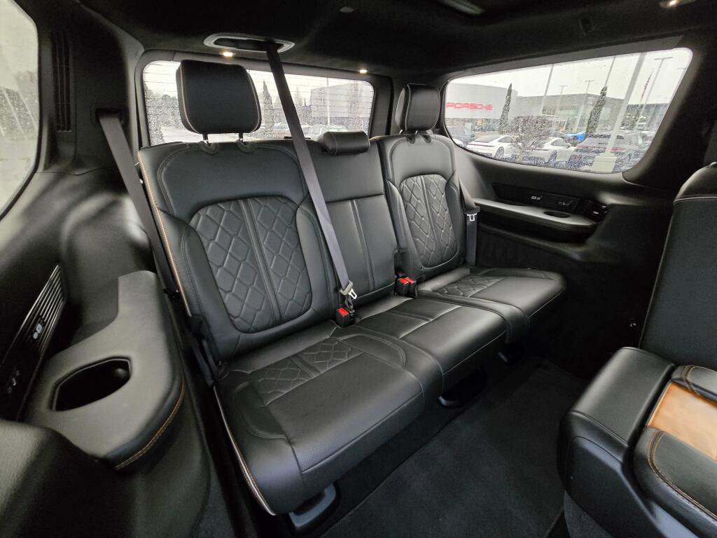 Used 2022 Jeep Grand Wagoneer Series III image 23