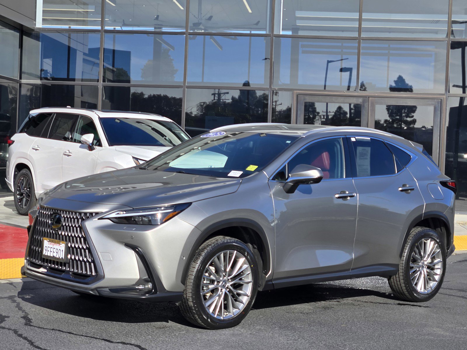 Used 2023 Lexus NX 350h AWD w/ Vision Package image 8