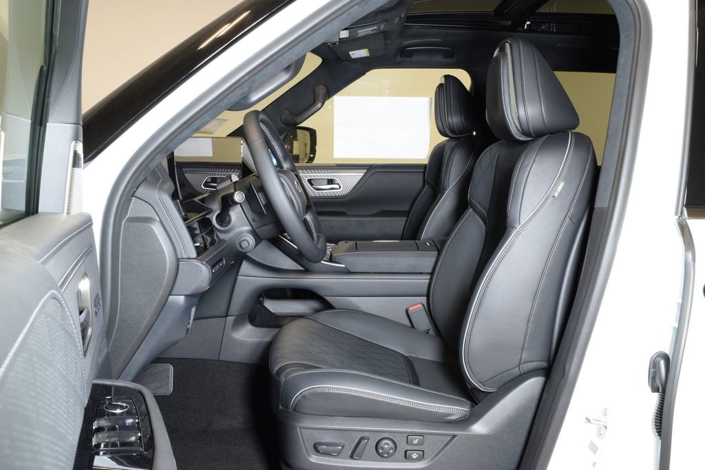 New 2026 INFINITI QX80 Autograph w/ Premium Cargo Package image 12