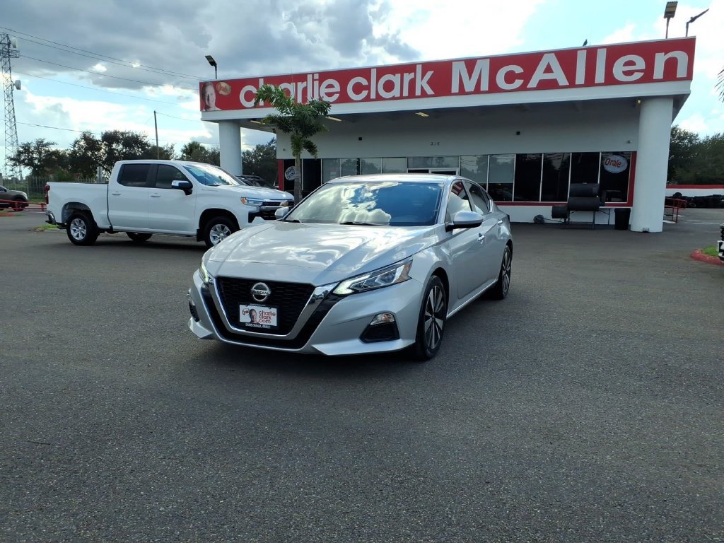 Used 2022 Nissan Altima 2.5 SV