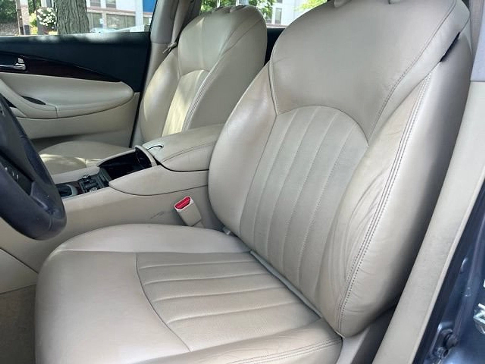 Used 2016 INFINITI QX50 AWD w/ Deluxe Touring Package image 9