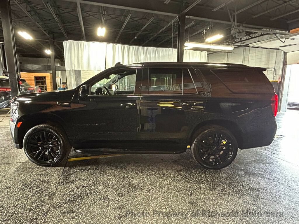Used 2023 GMC Yukon SLE w/ Gmc Pro Safety Plus Package AWD/4WD image 6