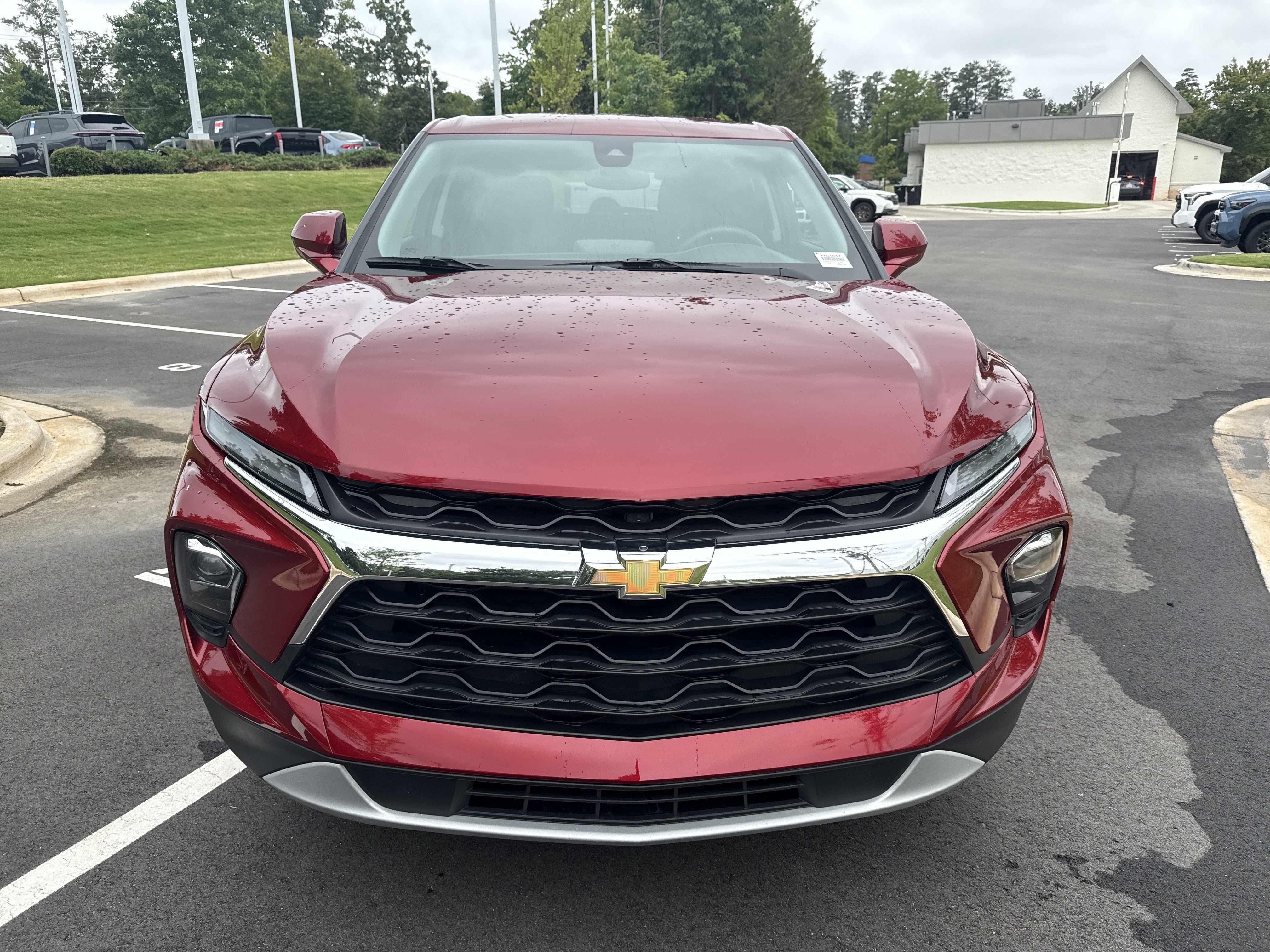 Used 2025 Chevrolet Blazer LT AWD/4WD image 3