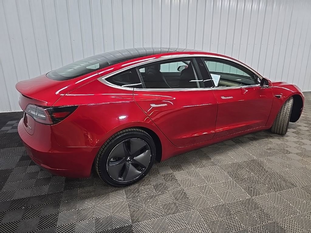 Used 2018 Tesla Model 3 Long Range image 3