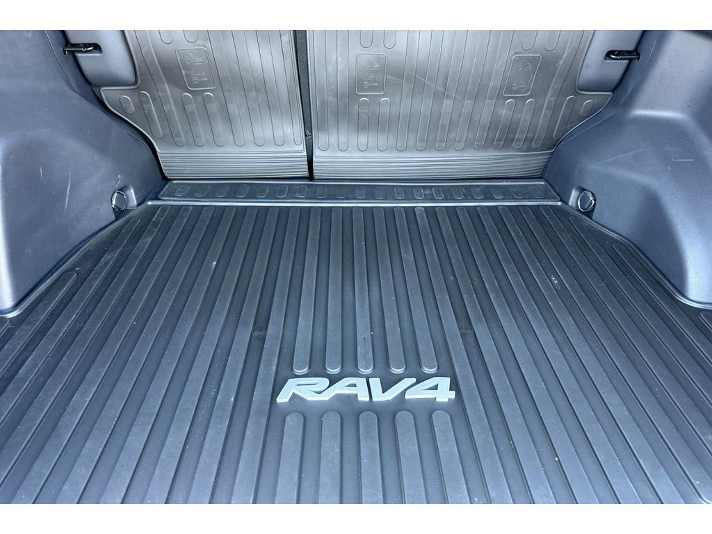 Certified 2024 Toyota RAV4 LE AWD/4WD image 17