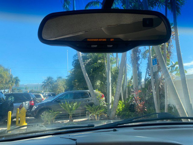 Used 2003 Chevrolet Suburban LS image 61