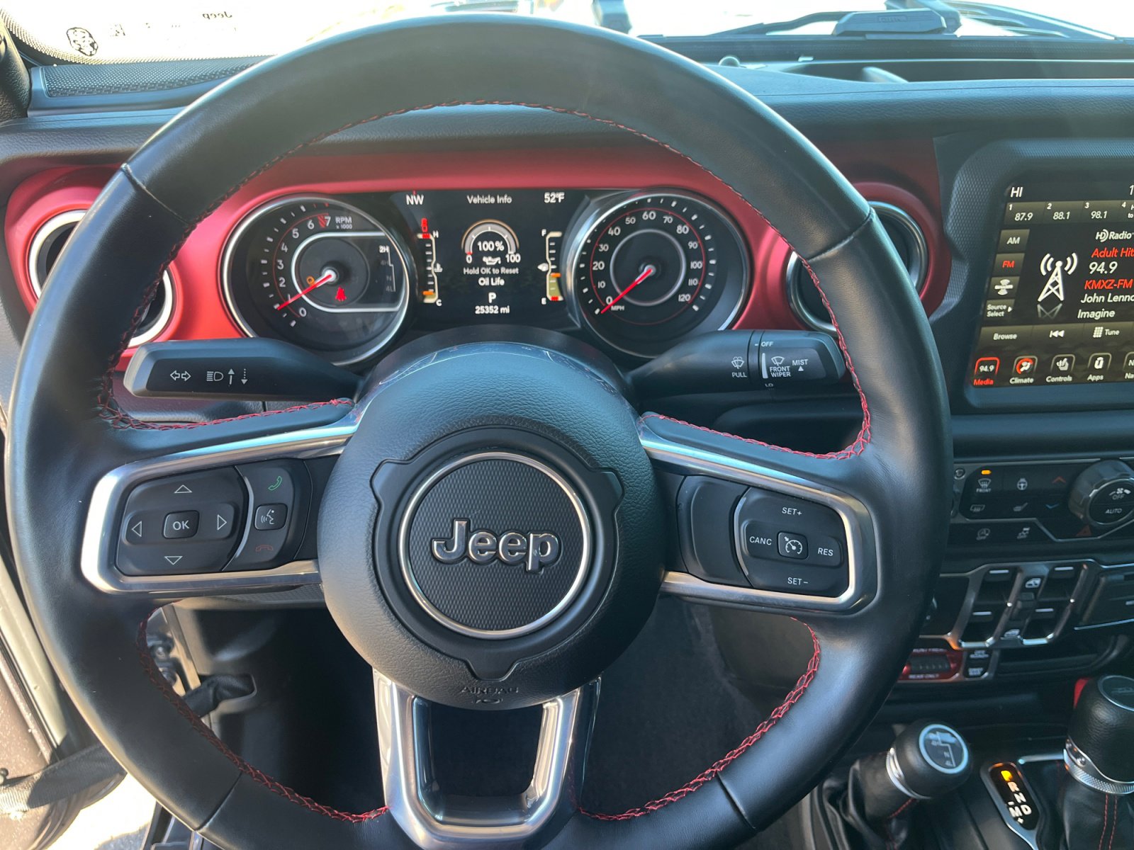 Certified 2022 Jeep Gladiator Rubicon w/ LED Lighting Group image 9