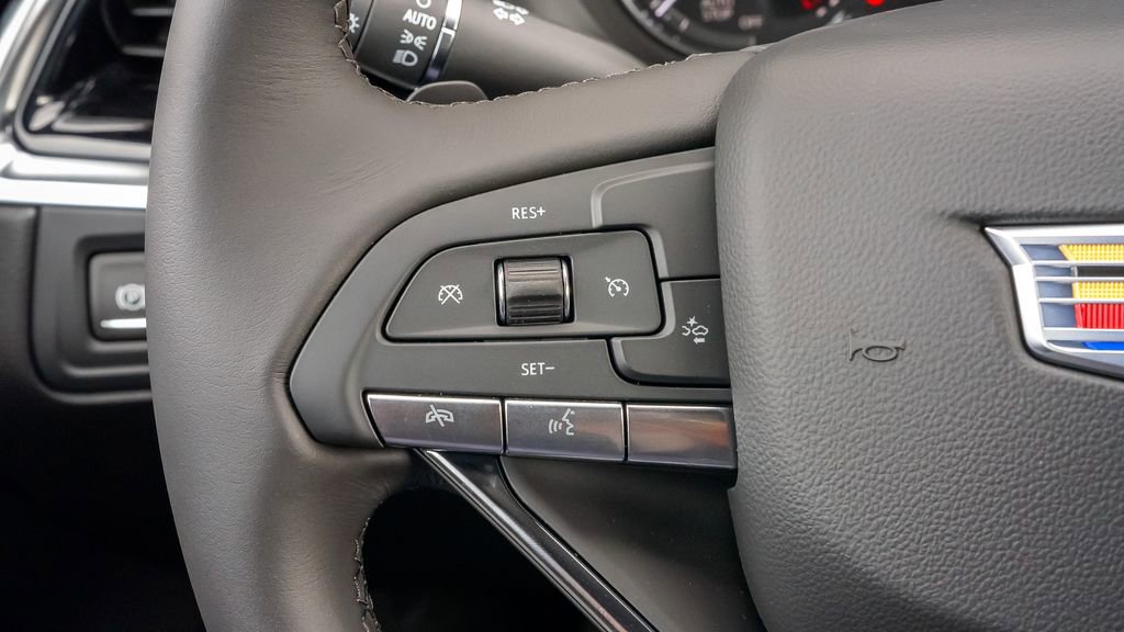 Certified 2025 Cadillac XT6 Luxury image 34