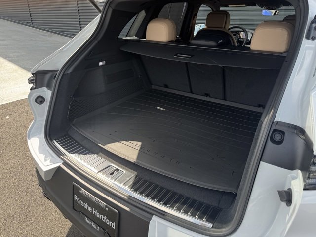 New 2026 Porsche Cayenne E-Hybrid image 13