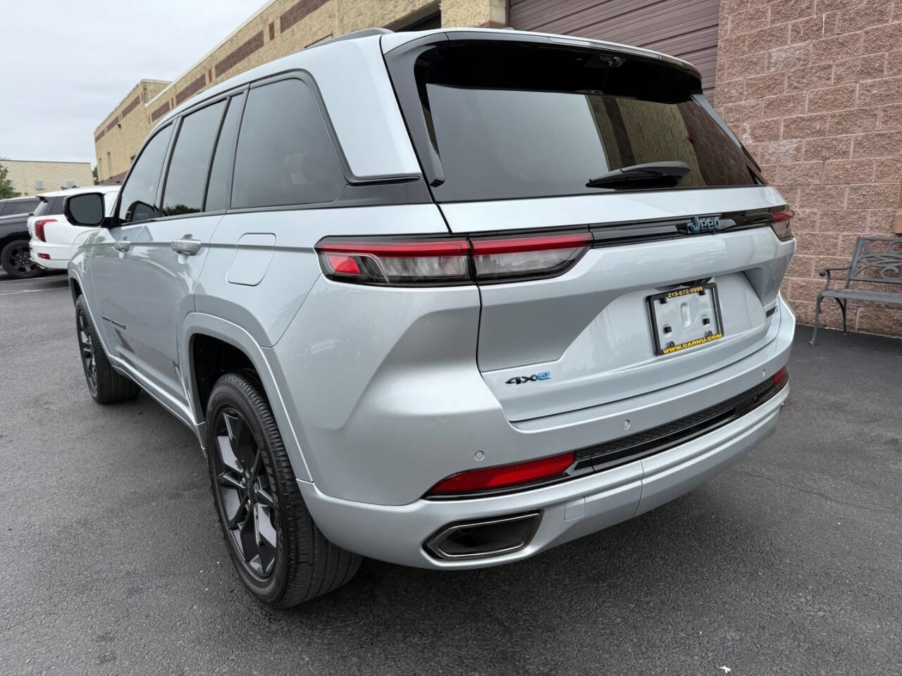 Used 2023 Jeep Grand Cherokee 30th Anniversary image 24