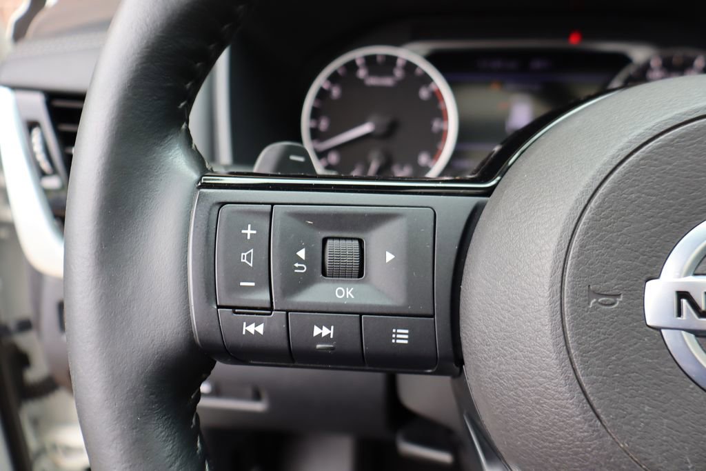 Used 2021 Nissan Rogue SV w/ Premium Package AWD/4WD image 15