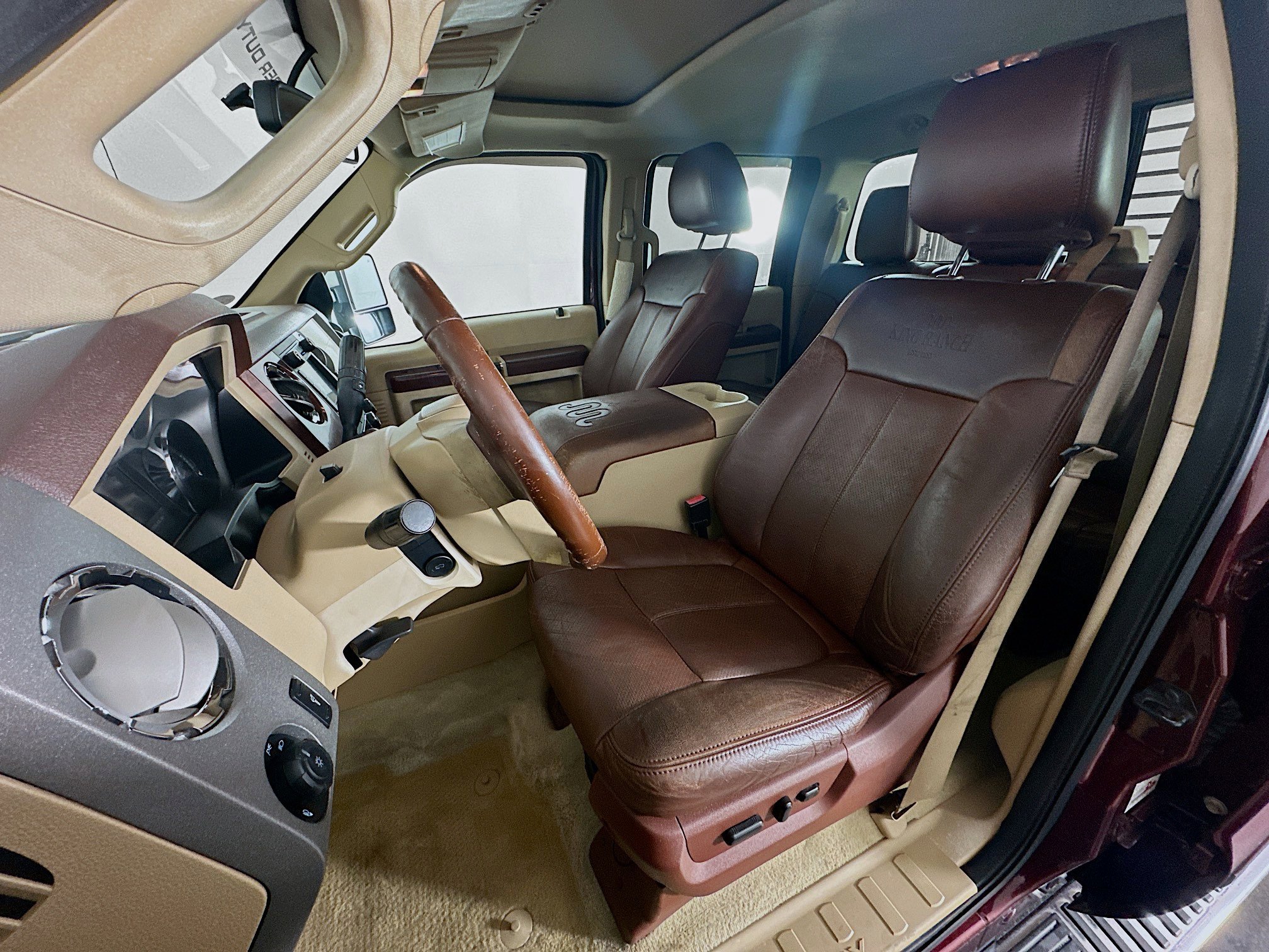 Used 2011 Ford F350 King Ranch w/ King Ranch w/Chrome Pkg AWD/4WD image 13