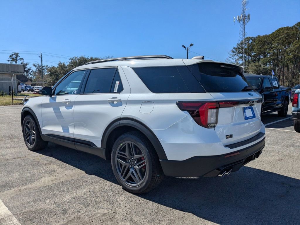 New 2026 Ford Explorer ST w/ Sun And Sound Package image 6