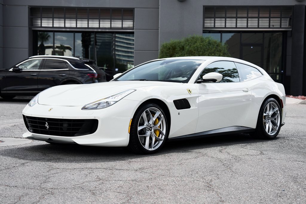 Used 2019 Ferrari GTC4Lusso T image 5