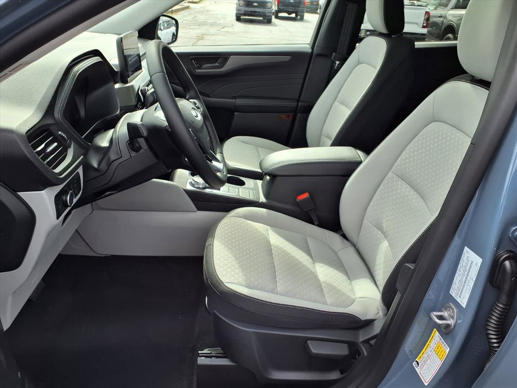 New 2026 Ford Escape Active w/ Cold Weather Package image 4