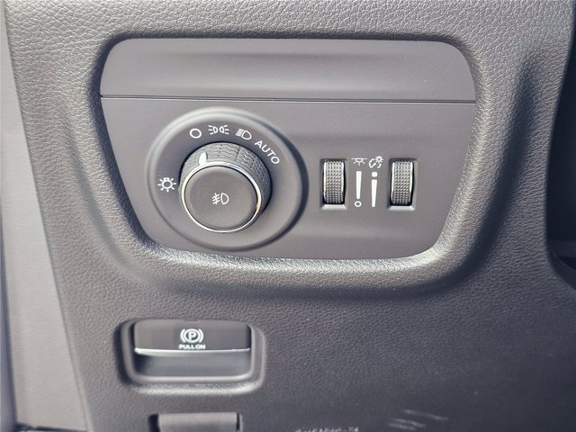 New 2026 Jeep Grand Cherokee Limited w/ Limited Altitude Package RWD image 40