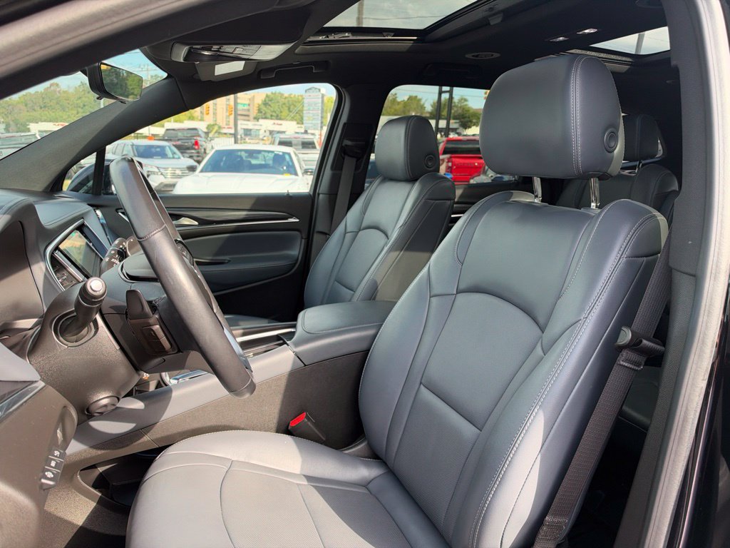 Used 2023 Buick Enclave Premium w/ Experience Buick Package FWD image 13