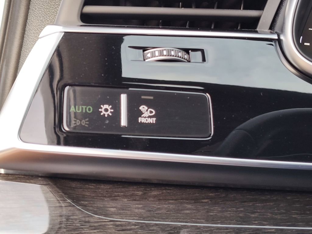 Certified 2025 Audi Q7 3.0T Prestige w/ Prestige Package image 26