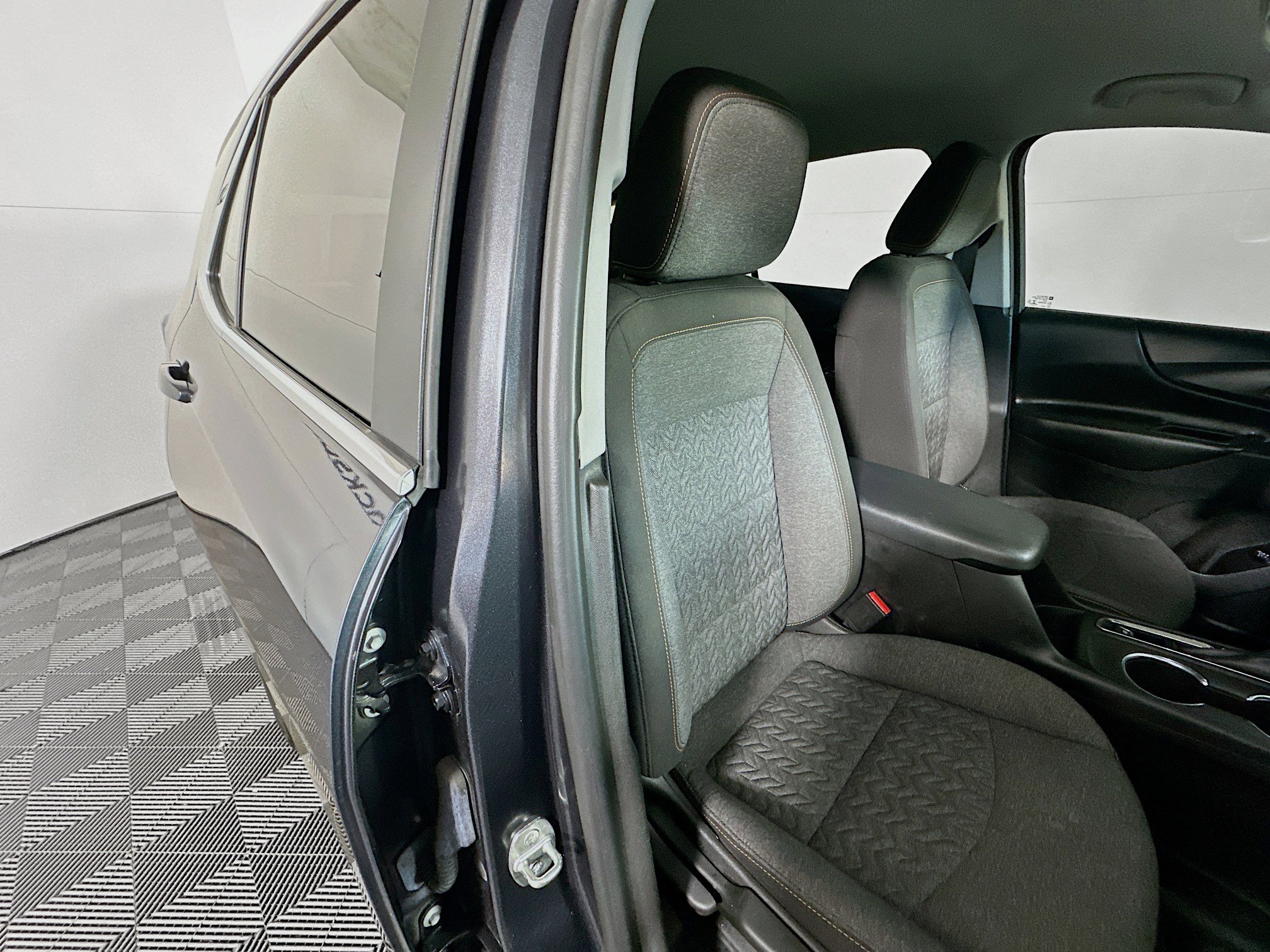 Used 2022 Chevrolet Equinox LT image 28