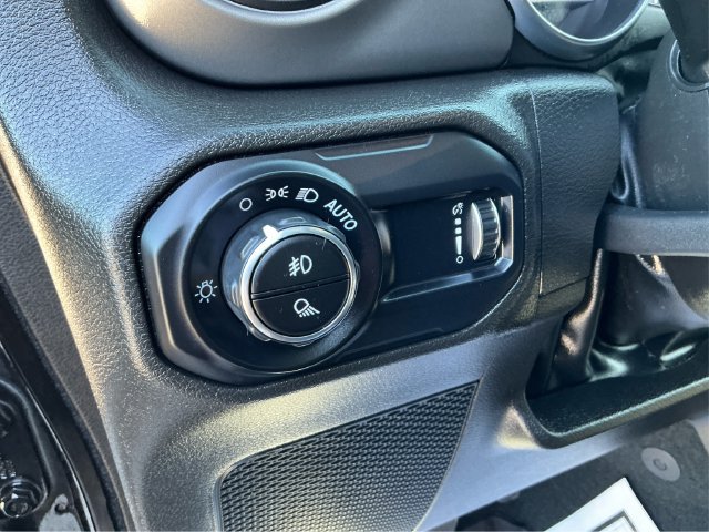 Used 2023 Jeep Gladiator Sport AWD/4WD image 28