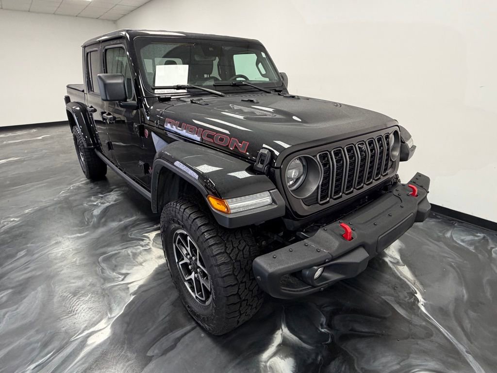 Used 2024 Jeep Gladiator Rubicon AWD/4WD image 17