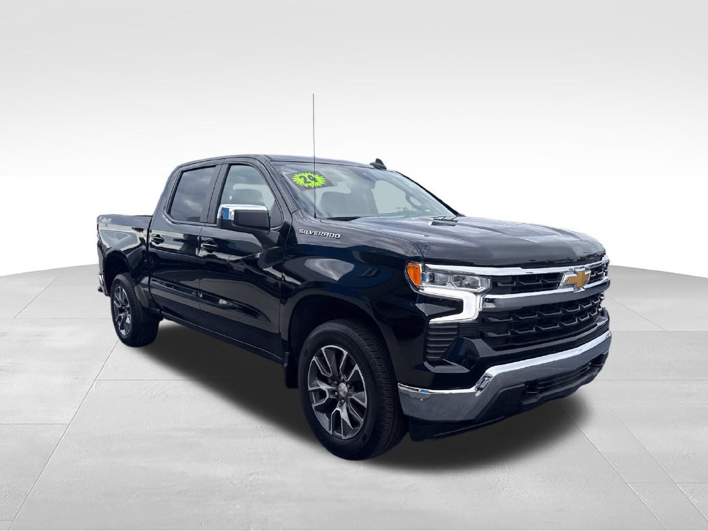 Used 2024 Chevrolet Silverado 1500 LT AWD/4WD image 8