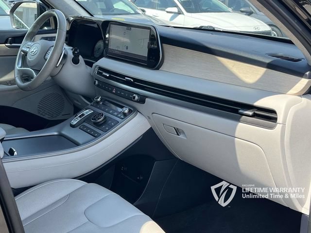 Used 2024 Hyundai Palisade Limited AWD/4WD image 33