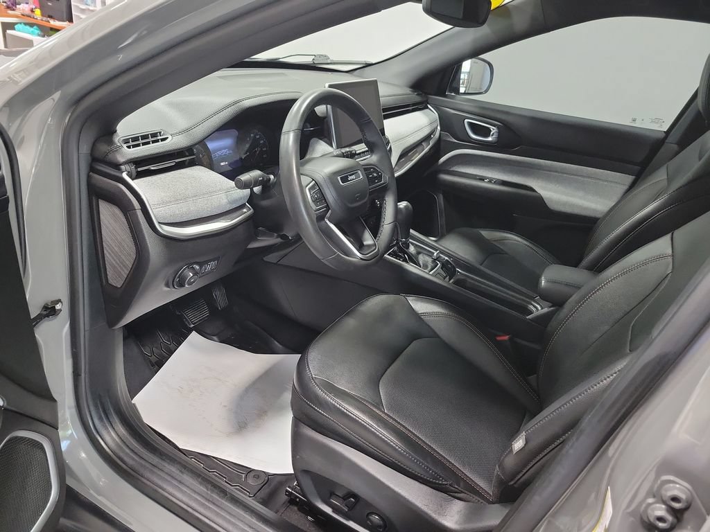 Certified 2023 Jeep Compass Latitude AWD/4WD image 30