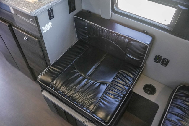 Used 2017 Mercedes-Benz Sprinter 3500 image 37