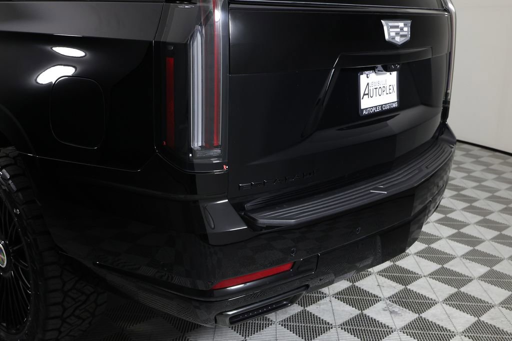 Used 2026 Cadillac Escalade Platinum Sport w/ LPO, ONYX Package AWD/4WD image 55