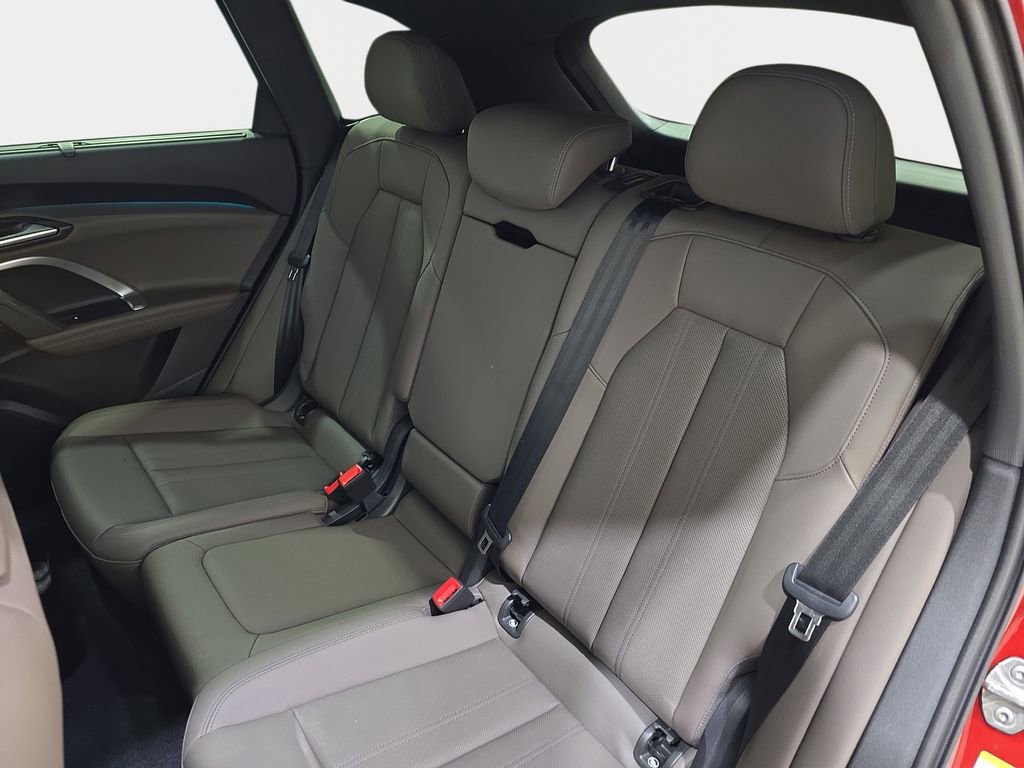 Certified 2025 Audi Q5 Prestige image 16