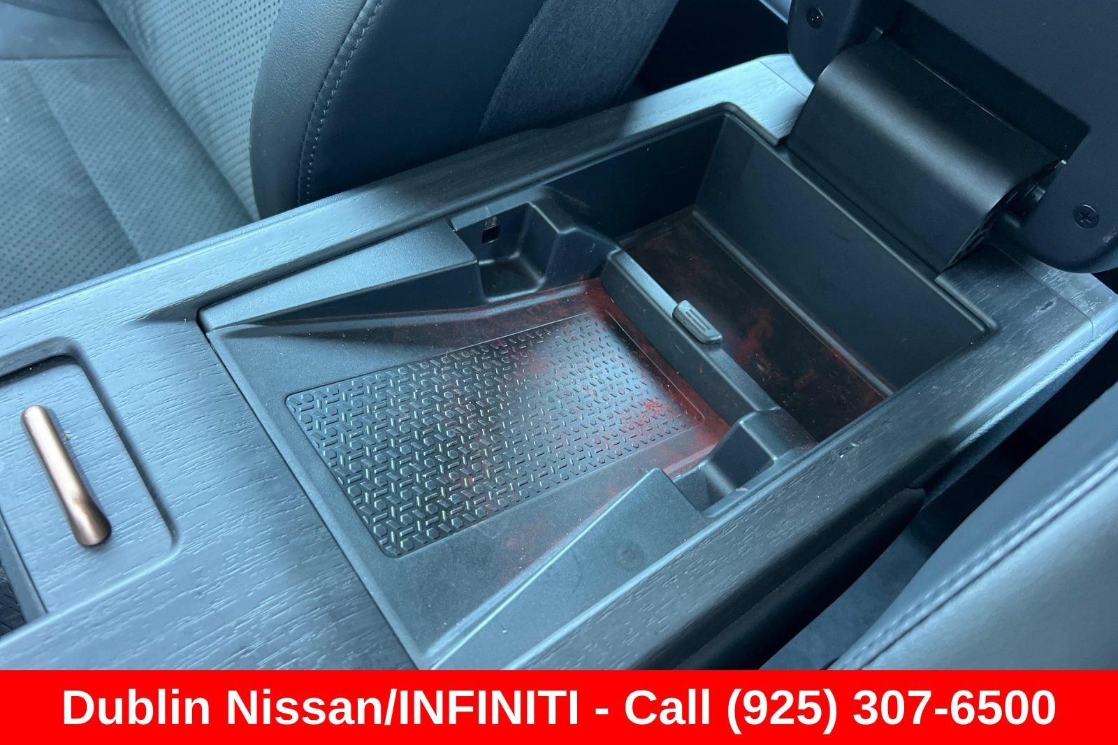 Used 2023 Nissan Ariya FWD image 31