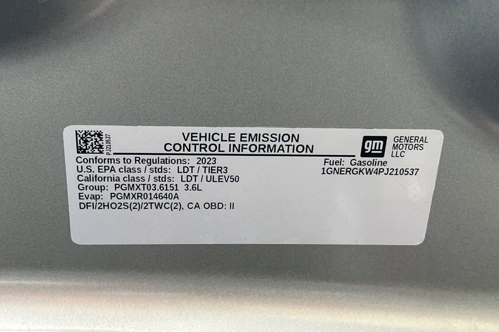 Used 2023 Chevrolet Traverse LT image 36