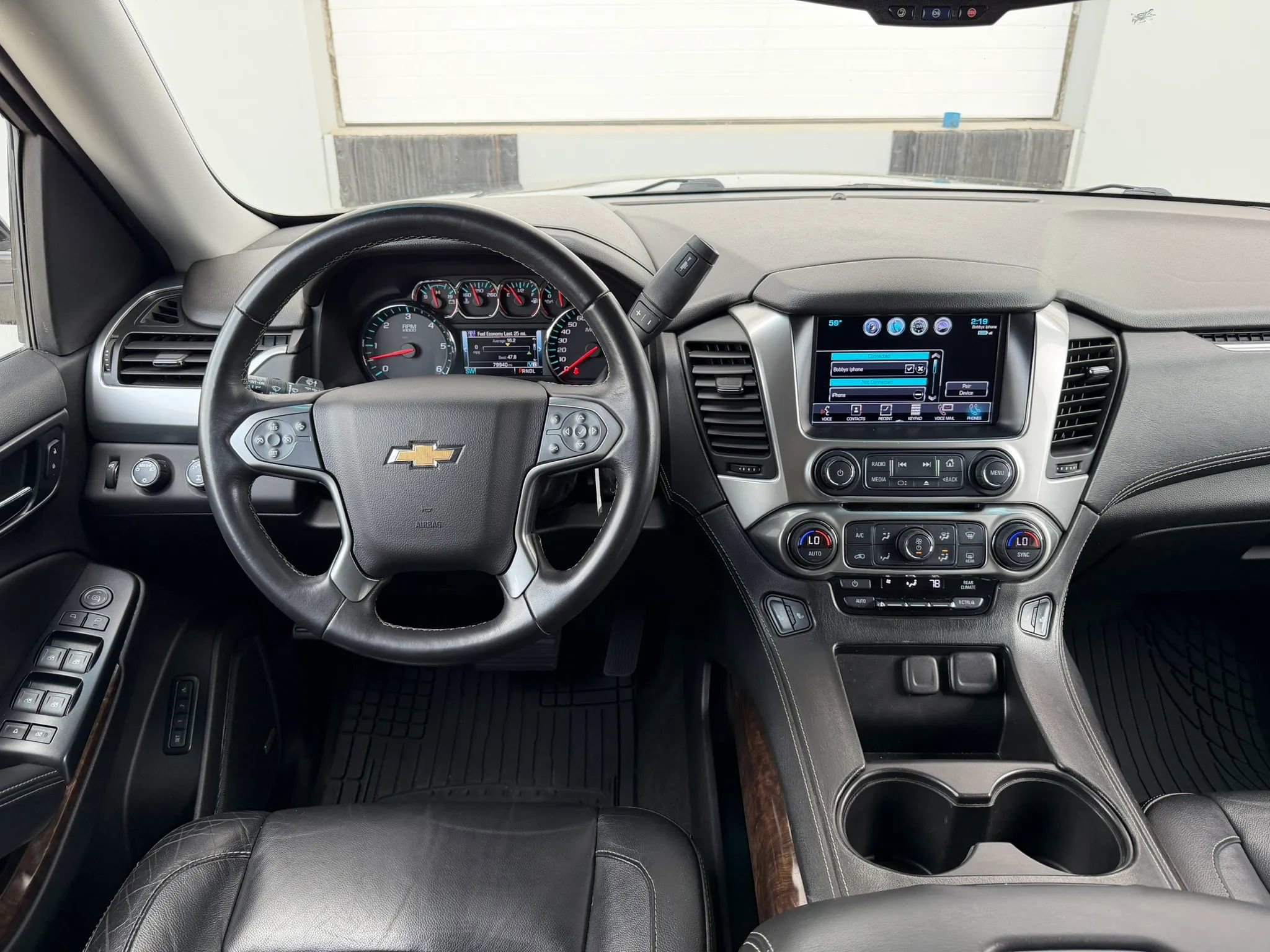 Used 2018 Chevrolet Suburban LT AWD/4WD image 19