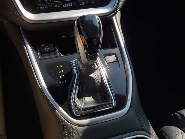 Used 2023 Subaru Outback Touring XT image 33