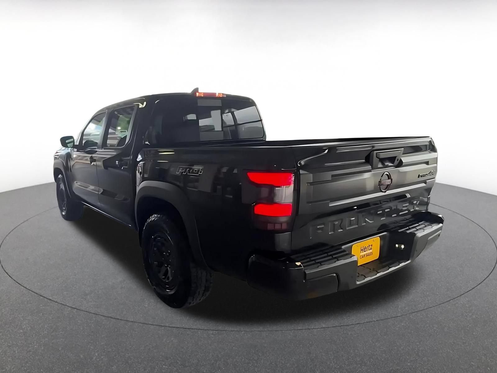 Used 2026 Nissan Frontier PRO-4X AWD/4WD image 10