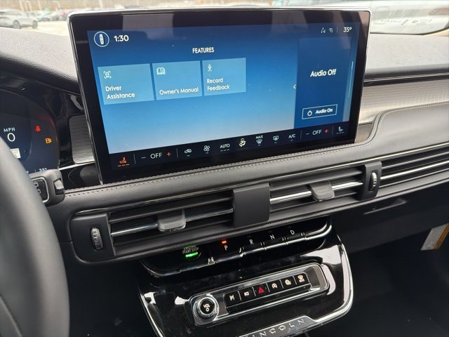 New 2026 Lincoln Corsair Premiere image 11