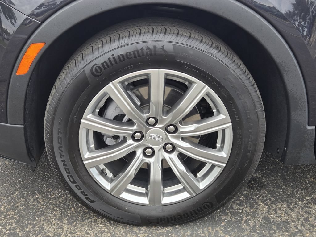 Certified 2023 Cadillac XT4 Premium Luxury AWD/4WD image 6