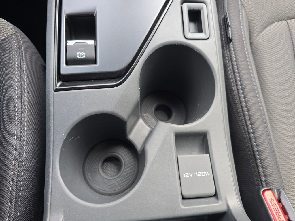 Used 2024 Subaru Crosstrek 2.0i image 27