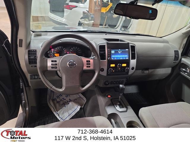 Used 2020 Nissan Frontier SV w/ Midnight Edition Floor Mats image 14