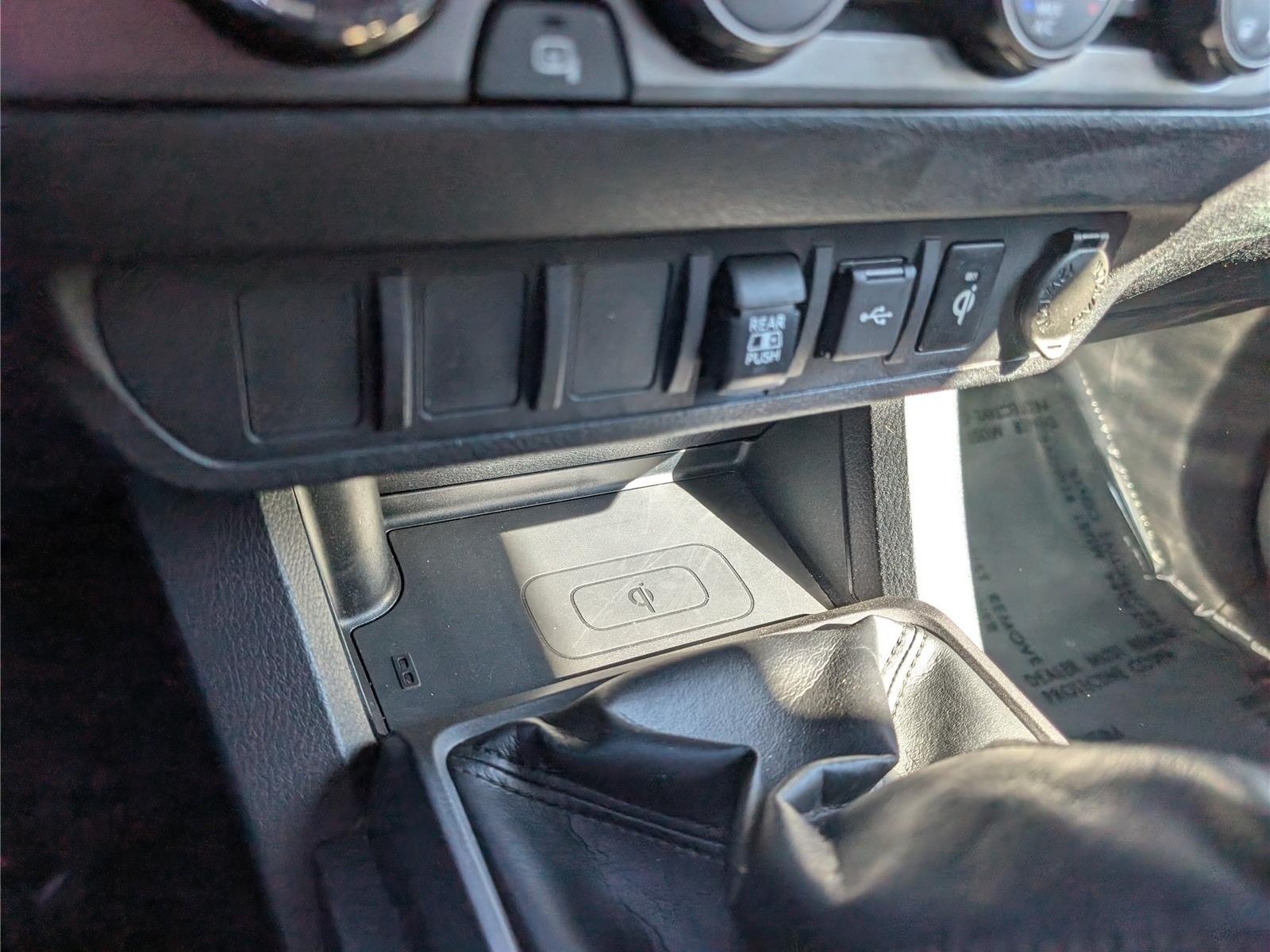 Used 2020 Toyota Tacoma TRD Off-Road AWD/4WD image 24