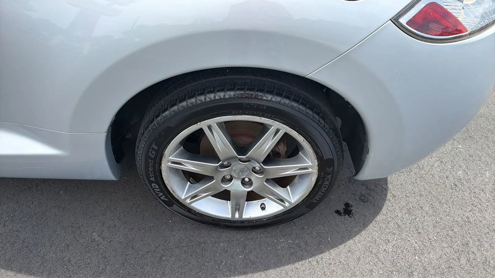 Used 2008 Mitsubishi Eclipse GT image 8