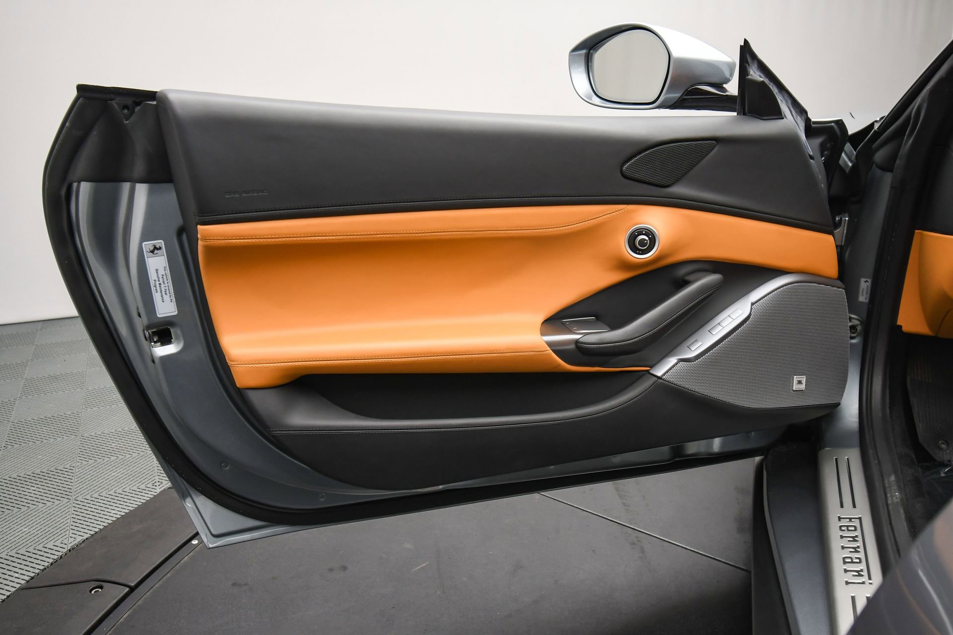 Used 2019 Ferrari Portofino image 49