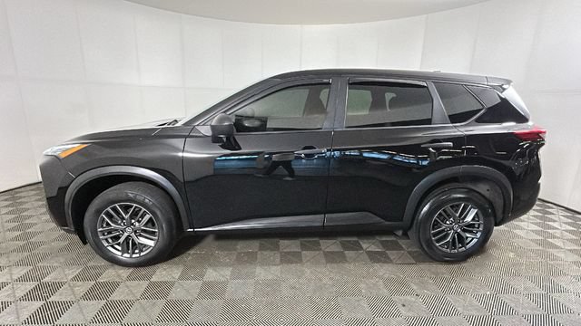 Used 2021 Nissan Rogue S AWD/4WD image 5