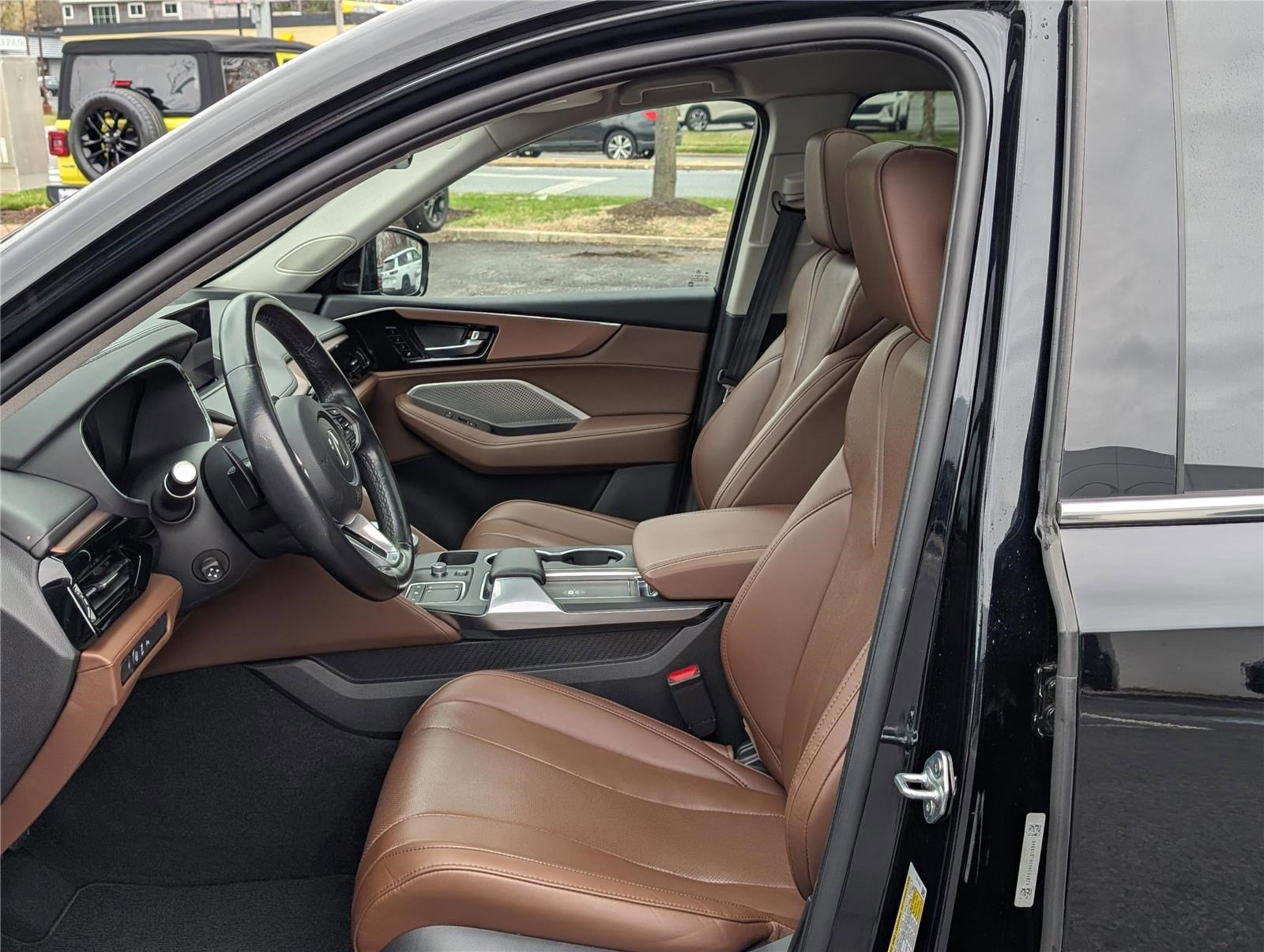 Used 2022 Acura MDX SH-AWD w/ Technology Package image 16