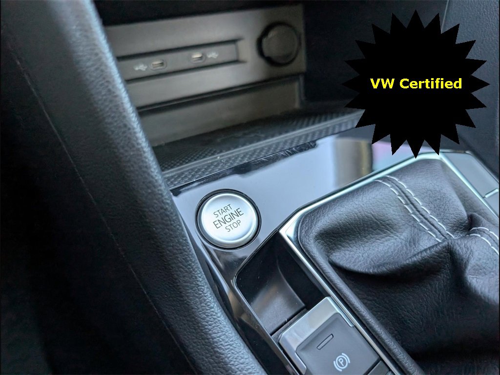 Certified 2023 Volkswagen Taos SE w/ Panoramic Sunroof Package image 18