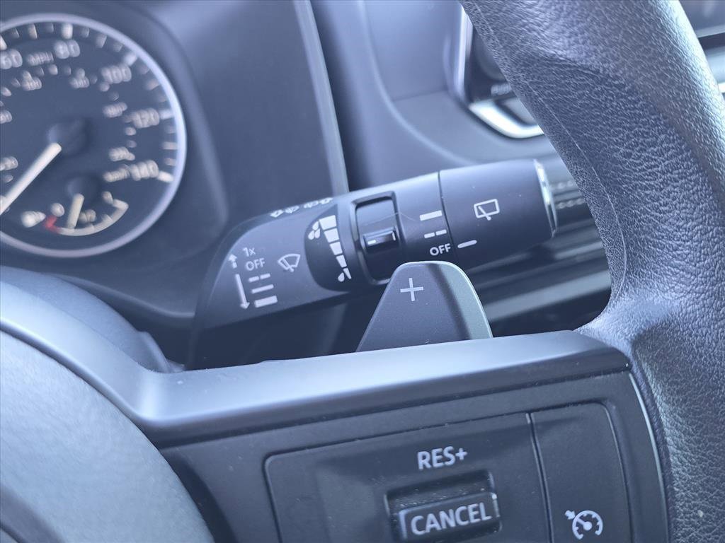 Used 2024 Nissan Rogue S image 25