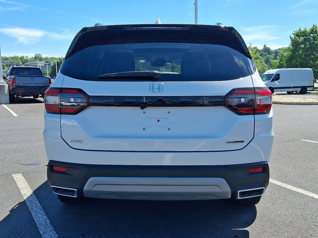 Certified 2025 Honda Pilot Touring image 6