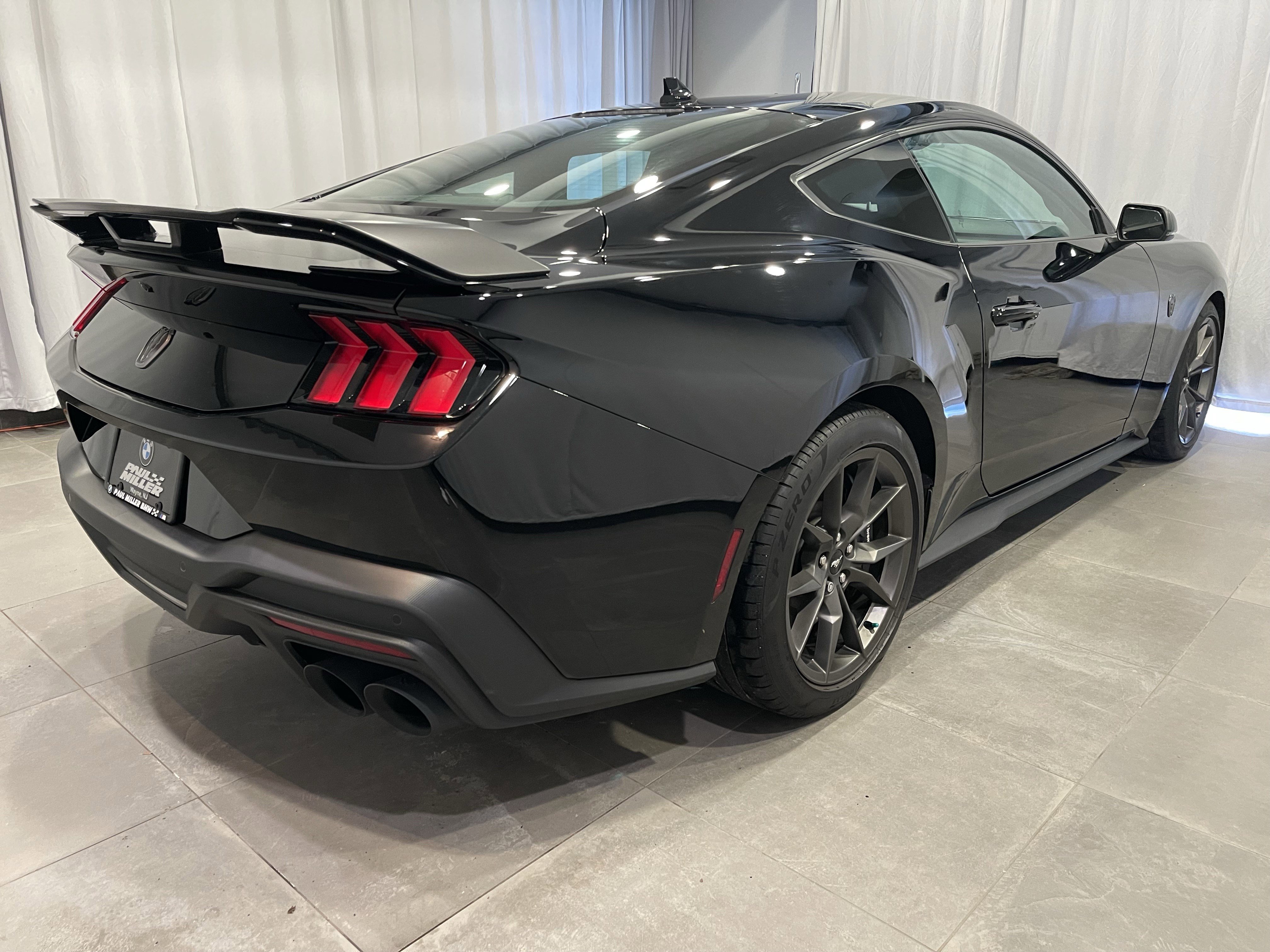 Used 2025 Ford Mustang Dark Horse image 6