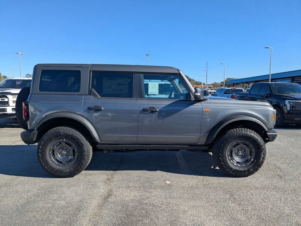 New 2025 Ford Bronco Badlands video 3